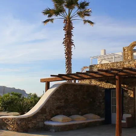 Maria Boutique Aparthotel 4*